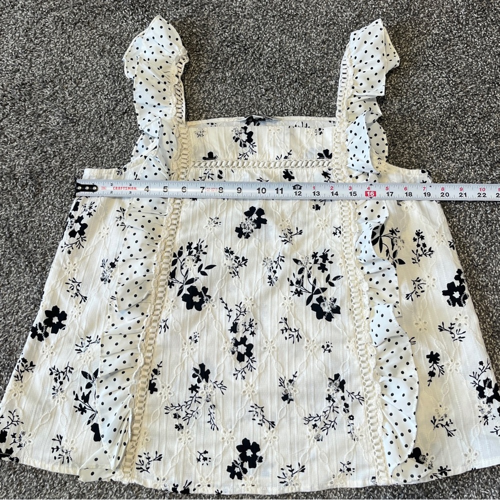 DAVI & DANI Floral Ruffle Tank Top - Black and White Size M - Picture 5 of 6